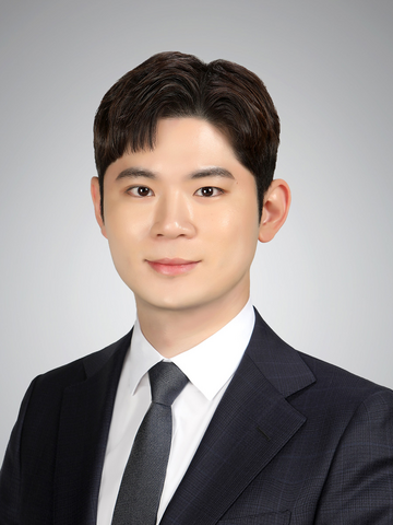 Photo of Dr. Hyeok Hee Lee